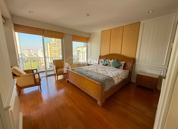 bedroom of Langsuan Ville