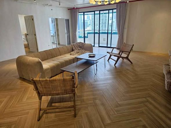 living room of Las Colinas