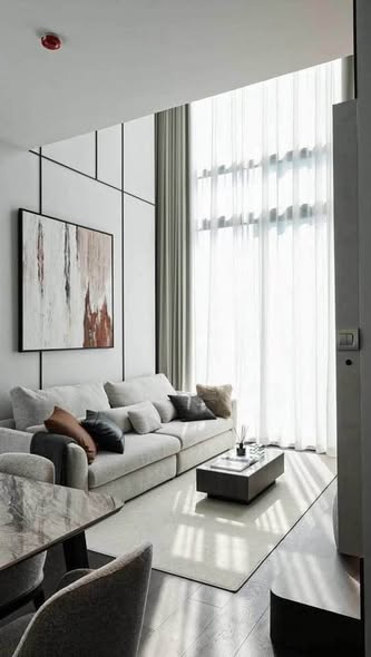 living room and room interior of LAVIQ Sukhumvit 57
