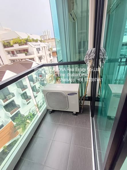 bathroom of Le Cote Thong Lo 8