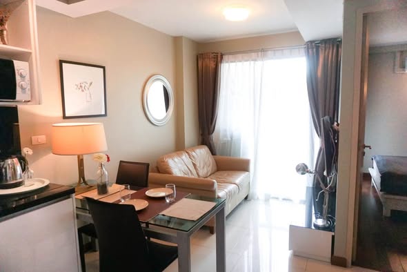 bedroom of Le Cote Thong Lo 8