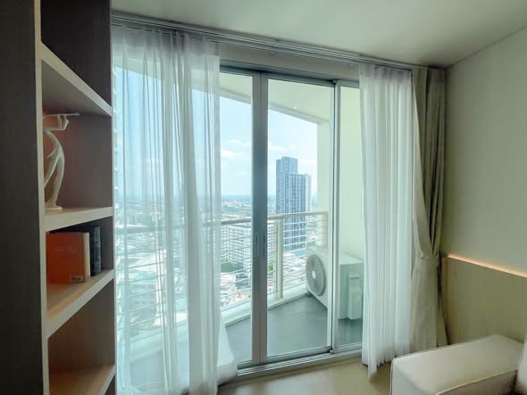 bedroom and room interior of Le Luk Condominium