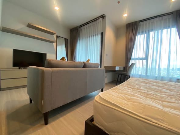 bedroom of Life Asoke – Rama 9