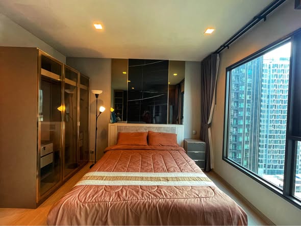 bedroom of Life Asoke – Rama 9