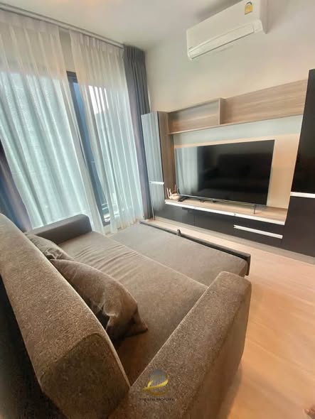 bedroom and living room of Life Asoke – Rama 9