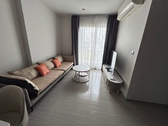 bedroom and living room of Life Asoke – Rama 9