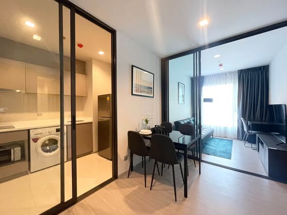 bedroom and room interior of Life Asoke – Rama 9