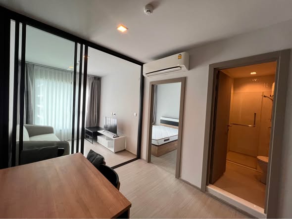 bedroom and room interior of Life Asoke – Rama 9