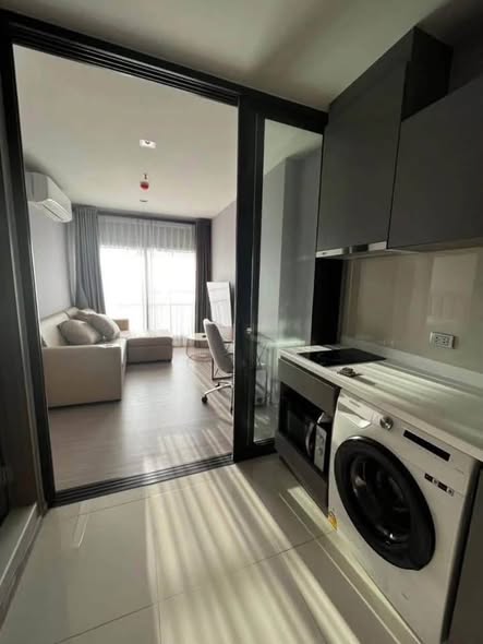 bedroom and room interior of Life Asoke – Rama 9
