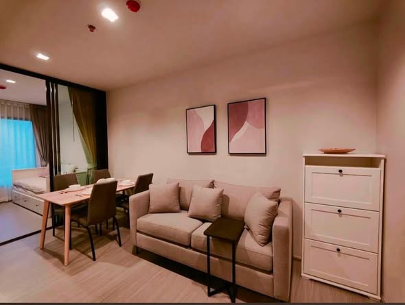 living room of Life Asoke – Rama 9