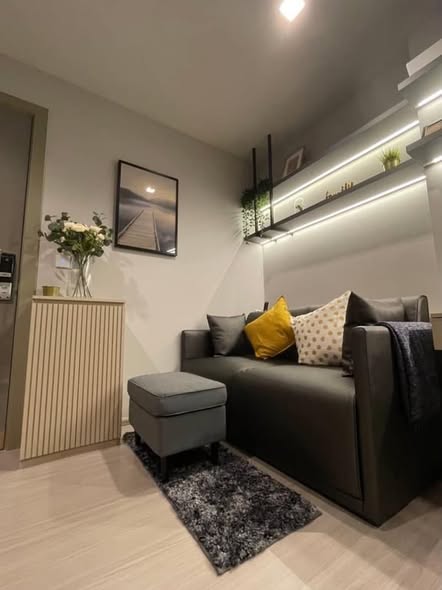 living room of Life Asoke – Rama 9