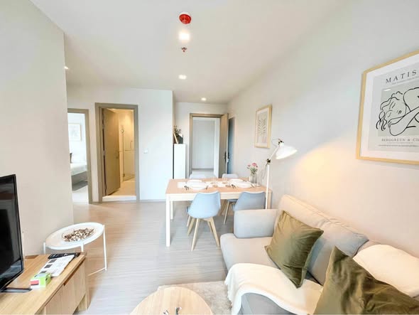 living room of Life Asoke – Rama 9