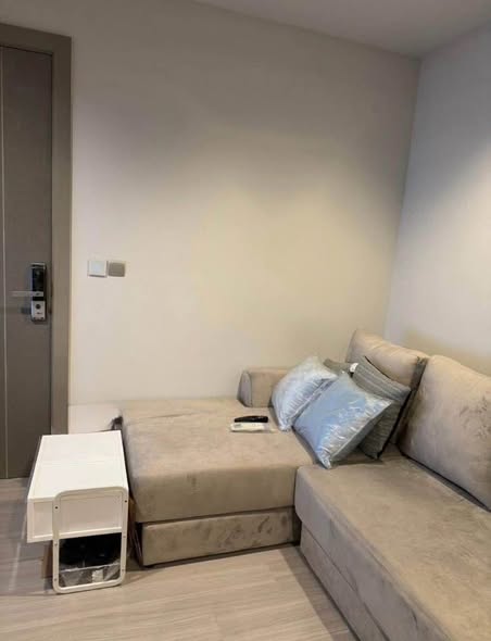 living room of Life Asoke – Rama 9