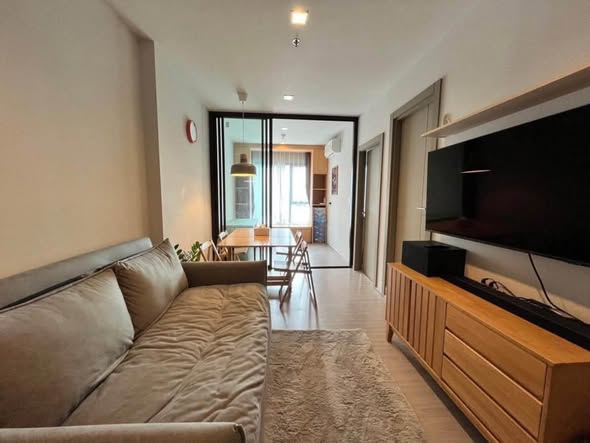 living room of Life Asoke – Rama 9