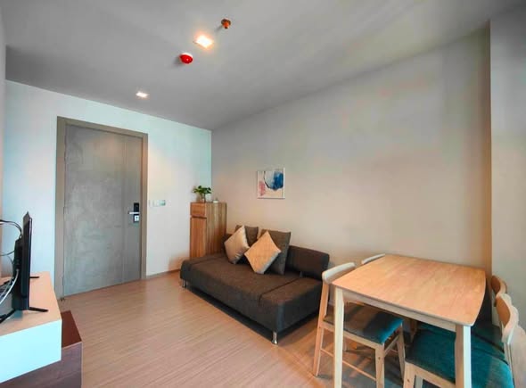 living room of Life Asoke – Rama 9