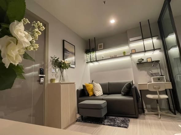 living room of Life Asoke – Rama 9
