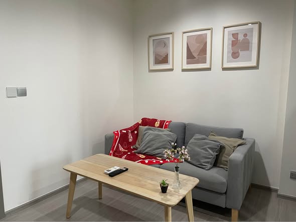 living room of Life Asoke – Rama 9