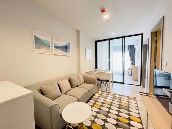 living room of Life Asoke – Rama 9