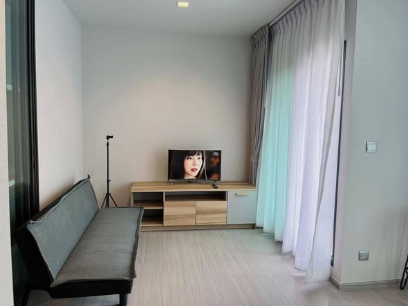 living room and bedroom of Life Asoke – Rama 9