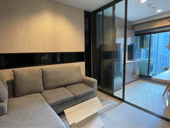 living room and room interior of Life Asoke – Rama 9