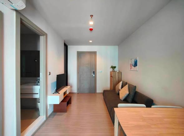 living room and room interior of Life Asoke – Rama 9