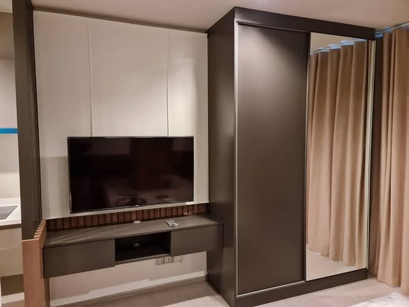 room interior of Life Asoke – Rama 9
