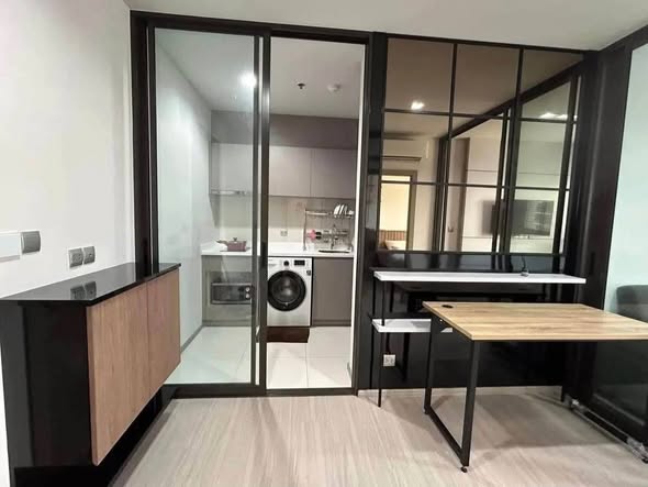 room interior of Life Asoke – Rama 9