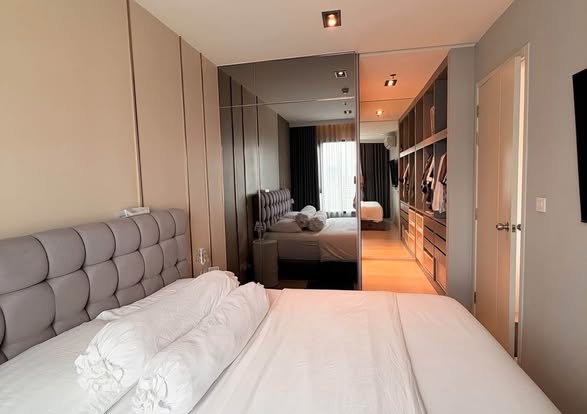 bedroom of Life Asoke