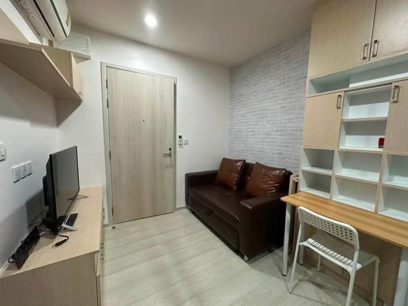 bedroom and room interior of Life Asoke