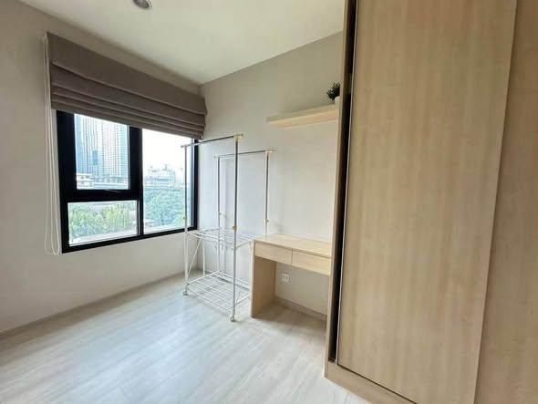 bedroom and room interior of Life Asoke