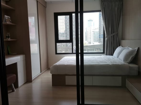 bedroom and room interior of Life Asoke
