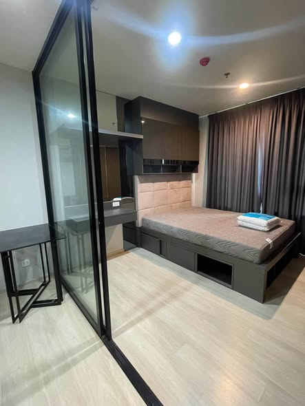 bedroom and room interior of Life Asoke