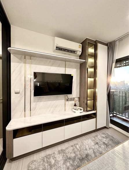 bathroom of Life Asoke Hype