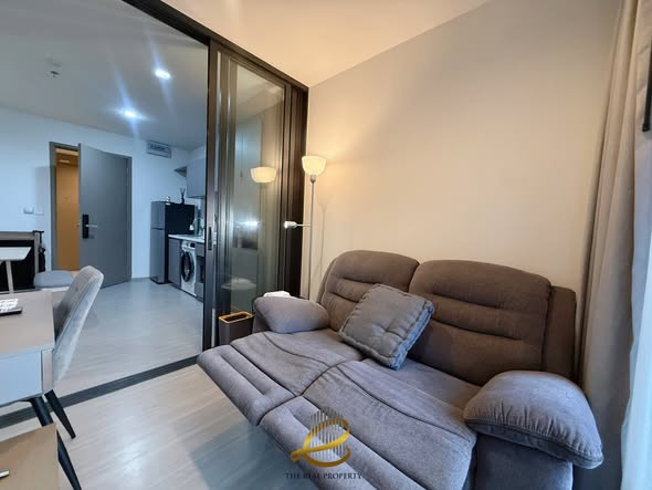 bedroom of Life Asoke Hype