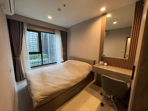 bedroom of Life Asoke Hype