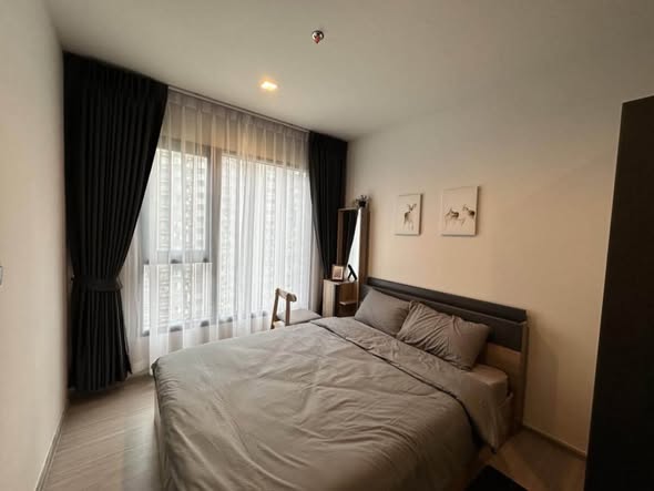 bedroom of Life Asoke Hype