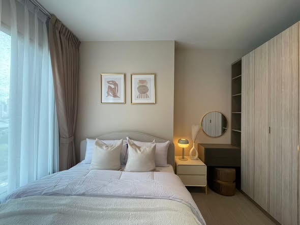 bedroom of Life Asoke Hype