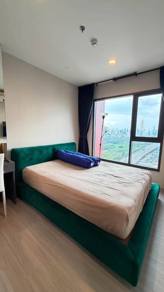 bedroom of Life Asoke Hype