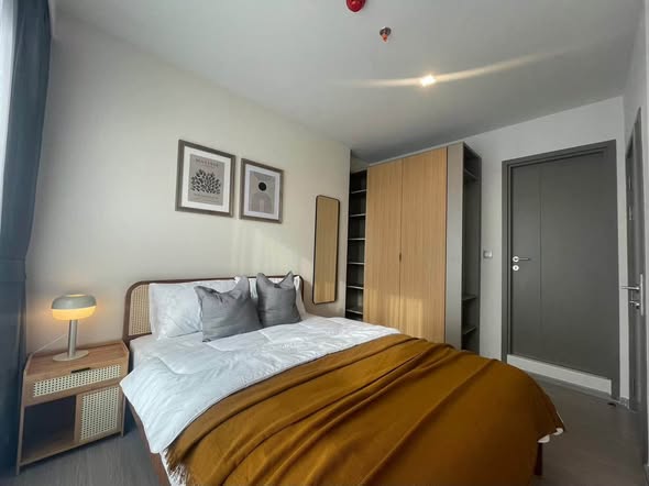 bedroom of Life Asoke Hype