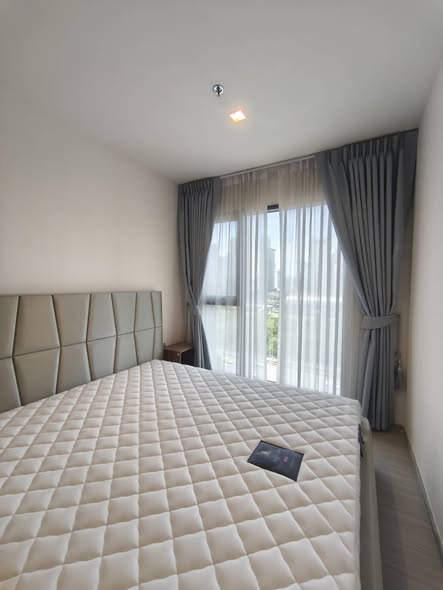 bedroom of Life Asoke Hype
