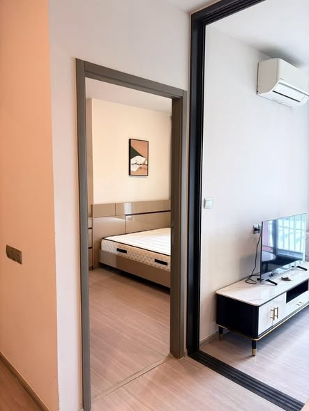 bedroom and room interior of Life Asoke Hype
