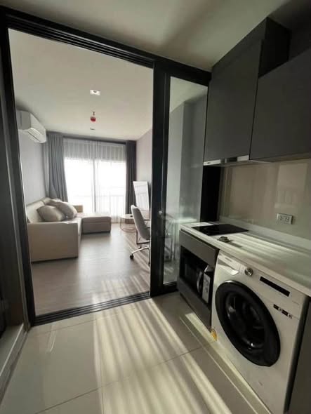 bedroom and room interior of Life Asoke Hype