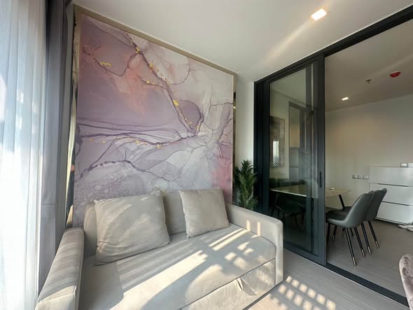 bedroom and room interior of Life Asoke Hype