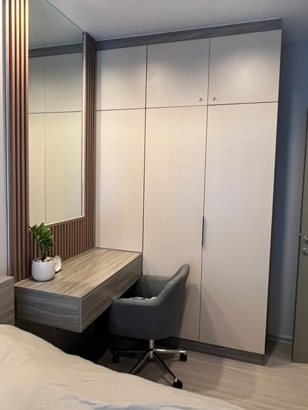 bedroom and room interior and bathroom of Life Asoke Hype