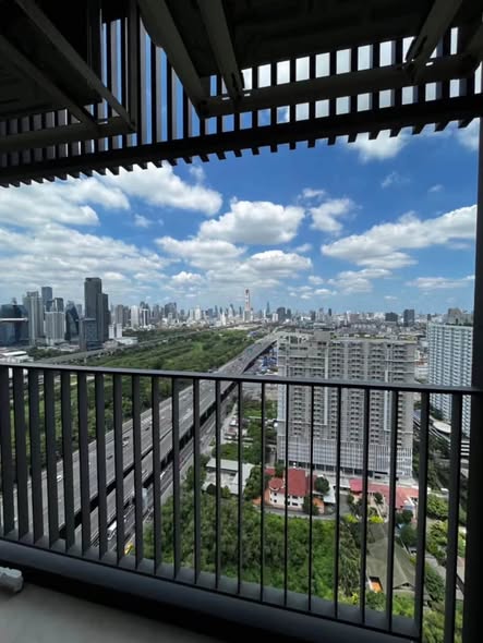 Life Asoke Hype