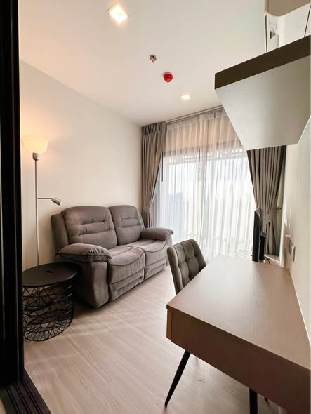 living room and bedroom of Life Asoke Hype