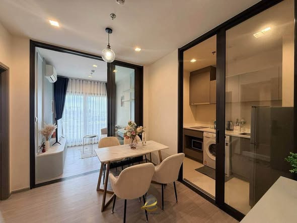 room interior of Life Asoke Hype