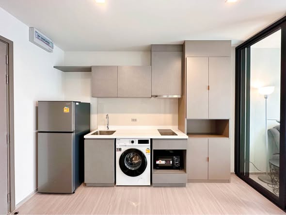 room interior of Life Asoke Hype