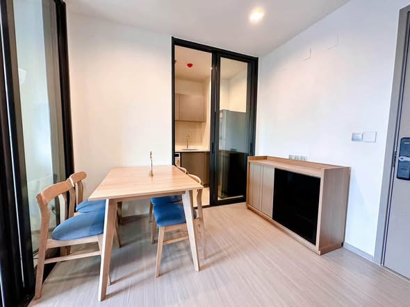 room interior of Life Asoke Hype