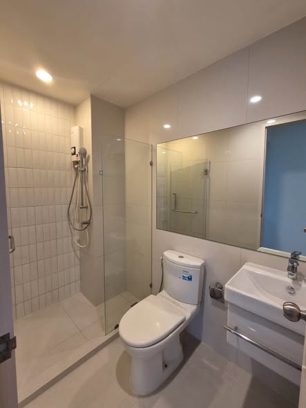 room interior and bathroom of Life Asoke